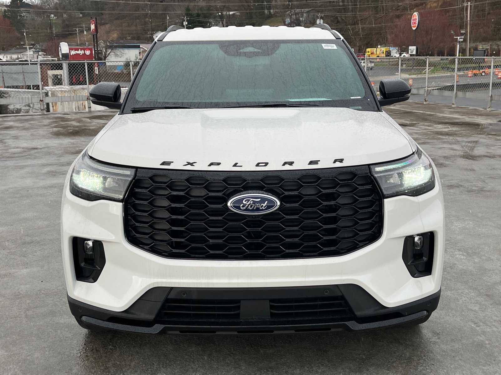 New 2026 Ford Explorer ST-Line w/ ST-Line Street Pack AWD/4WD image 5