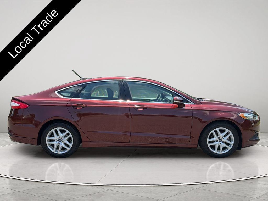 Used 2015 Ford Fusion SE w/ Equipment Group 202A FWD image 7