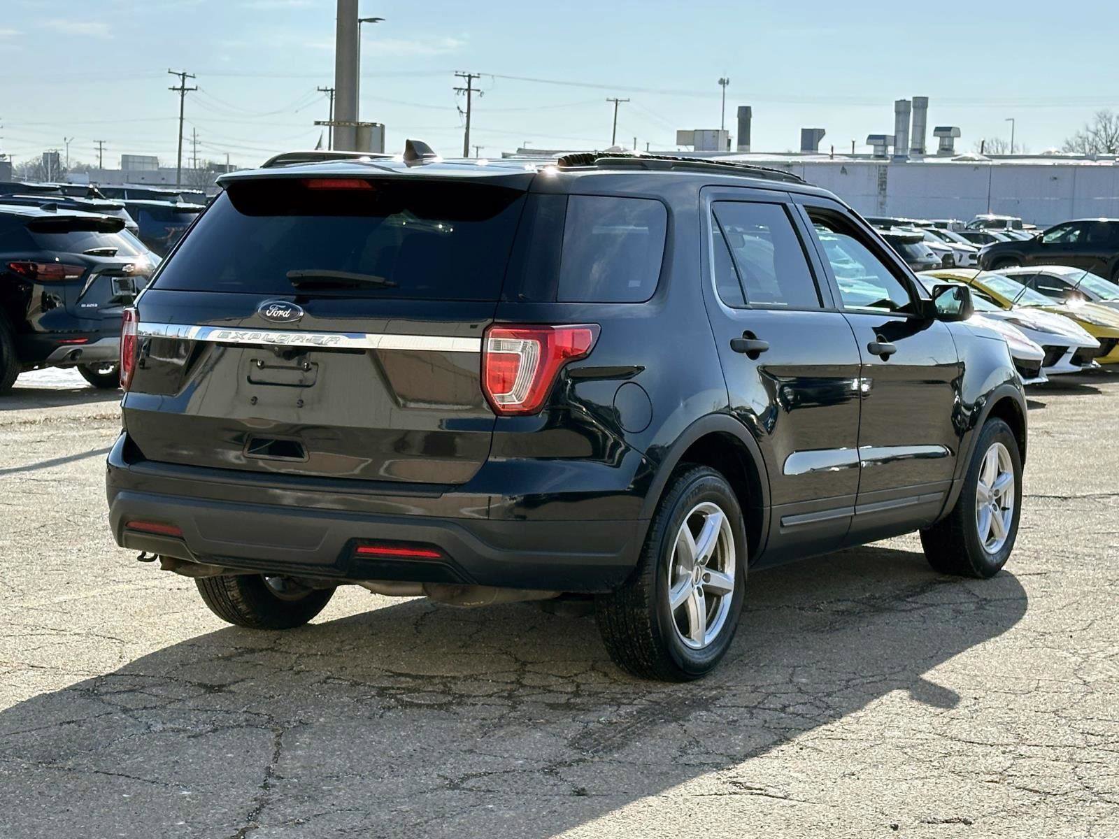 Used 2019 Ford Explorer FWD image 5