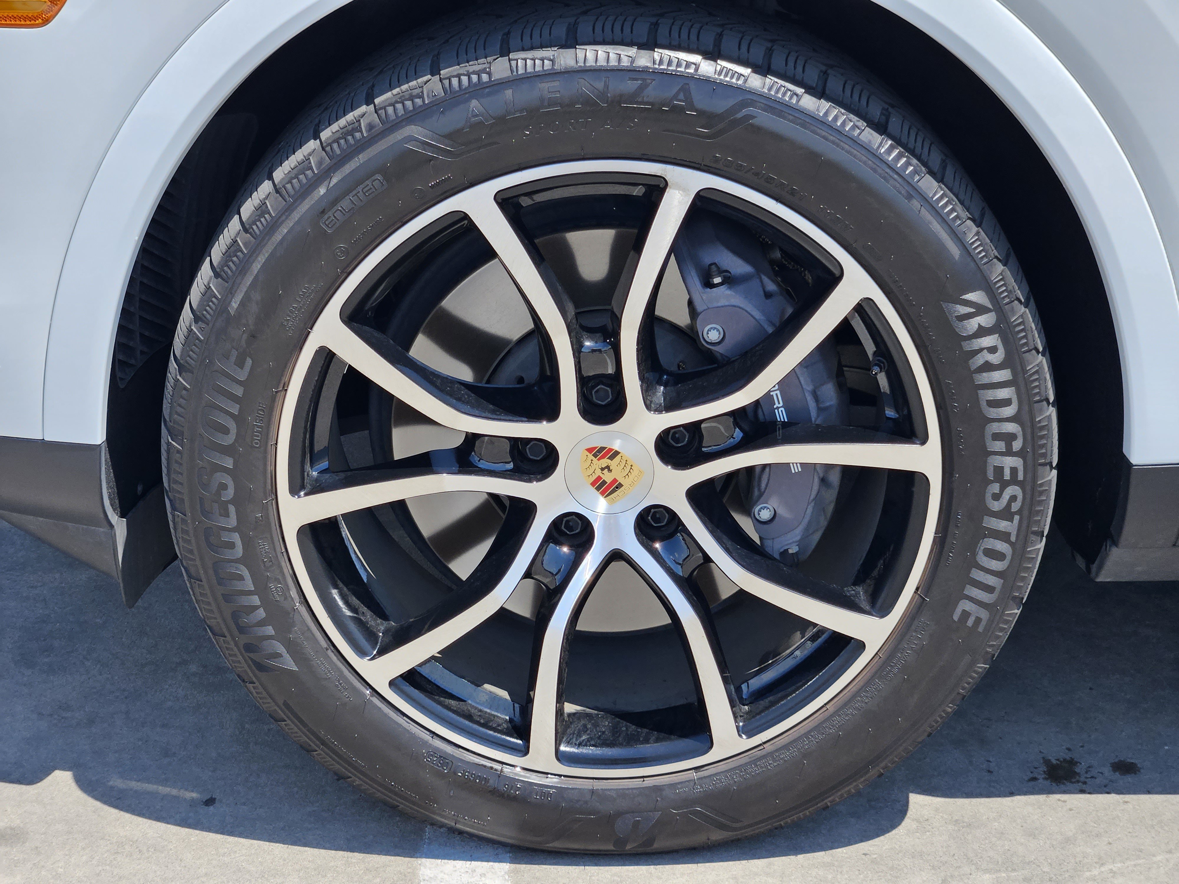Certified 2024 Porsche Cayenne AWD/4WD image 14