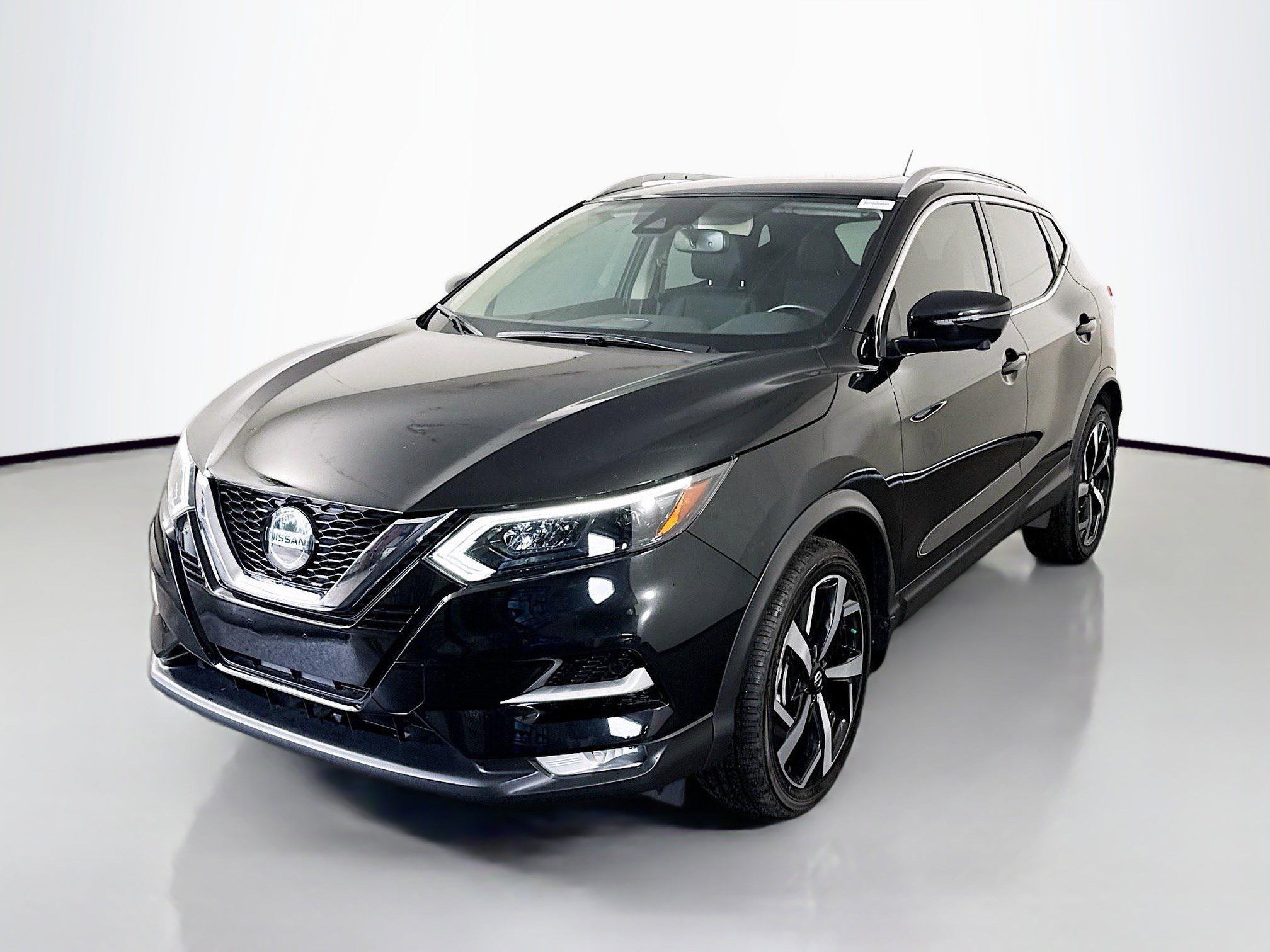 Used 2022 Nissan Rogue Sport SL w/ Premium Package AWD/4WD image 4