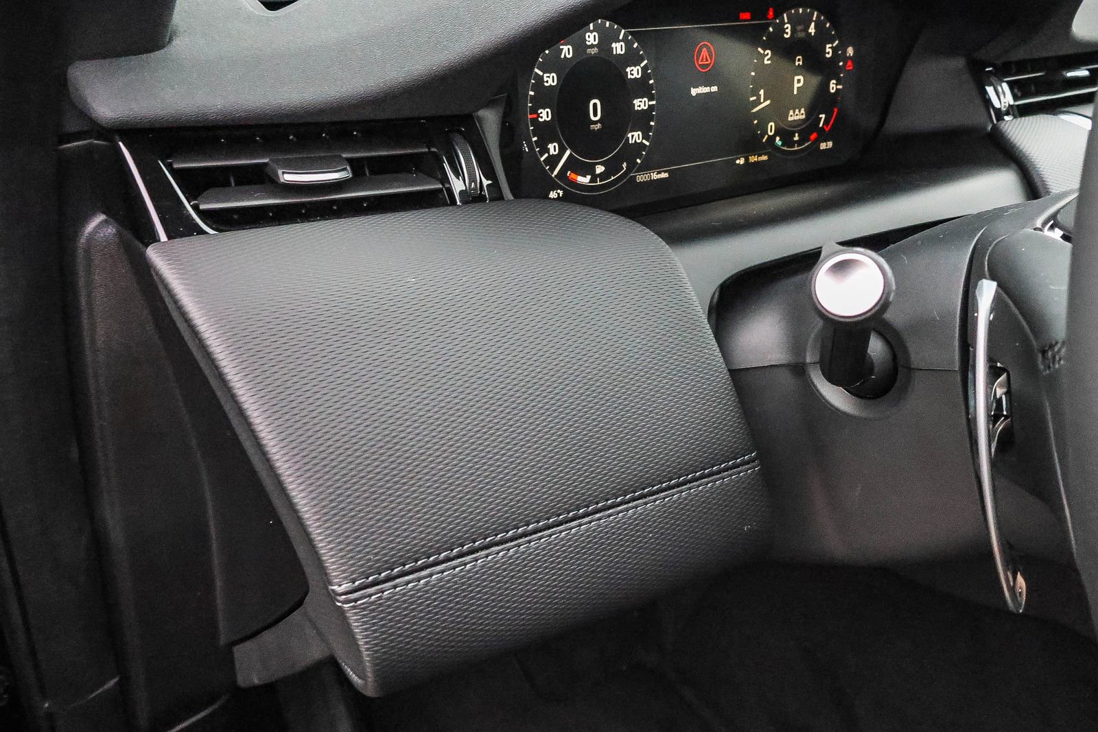 New 2026 Land Rover Discovery Sport Landmark image 32