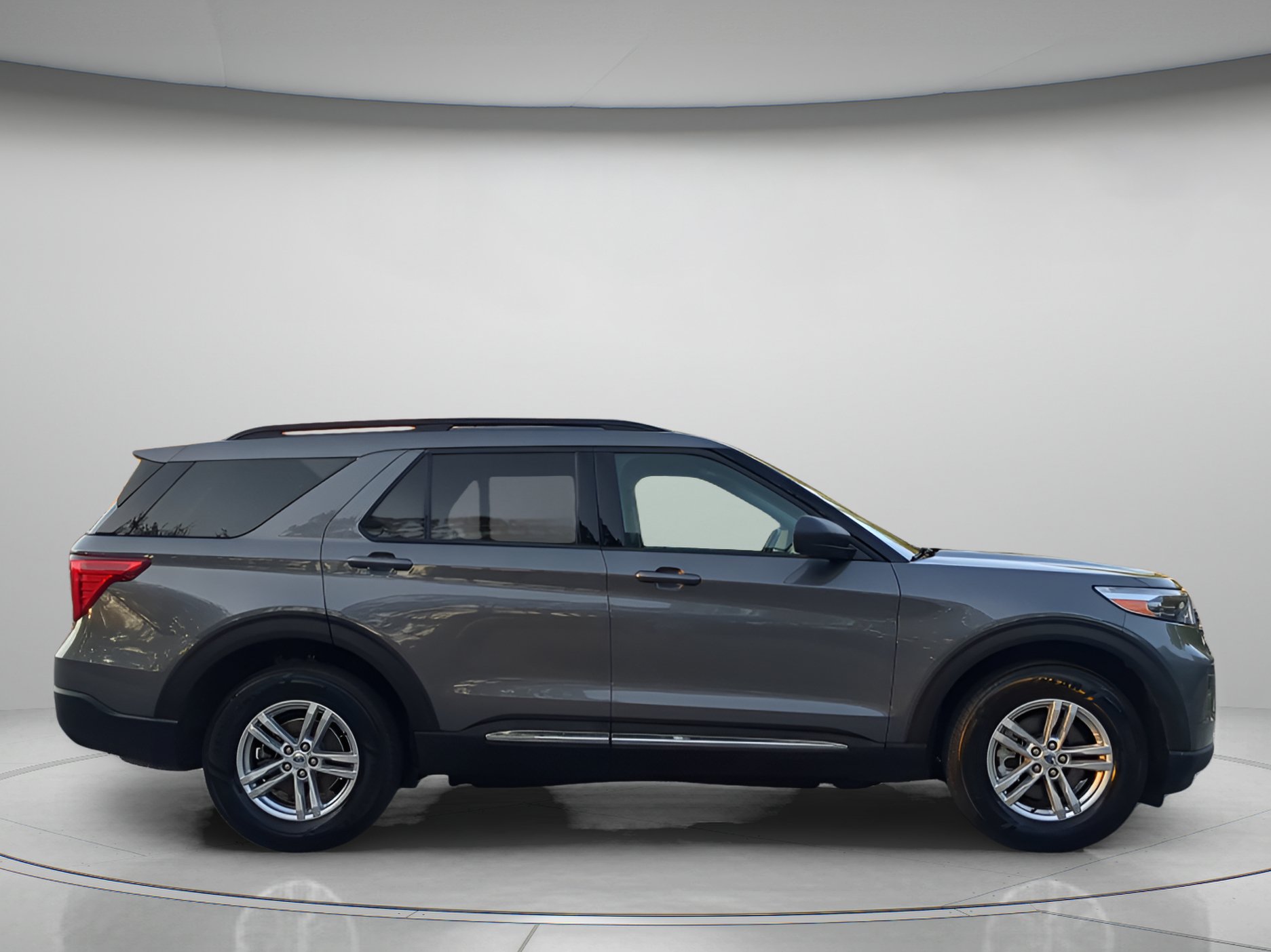 Certified 2023 Ford Explorer XLT AWD/4WD image 39