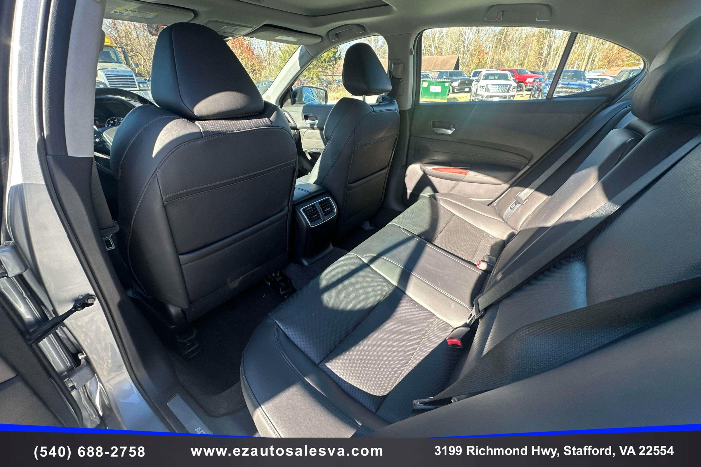 Used 2017 Acura TLX 2.4 w/Technology Pkg Sedan 4D image 16