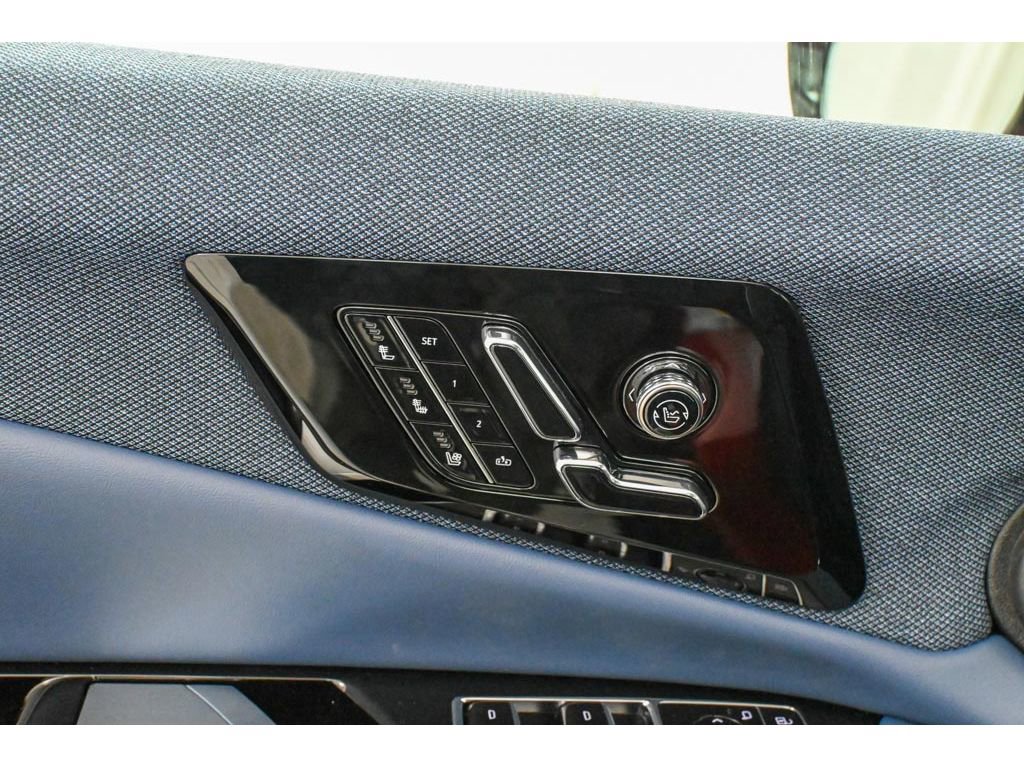 New 2026 Cadillac Optiq Luxury 2 image 17