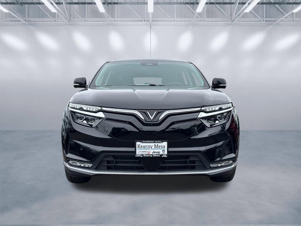 New 2025 VinFast VF 8 Eco AWD/4WD image 2