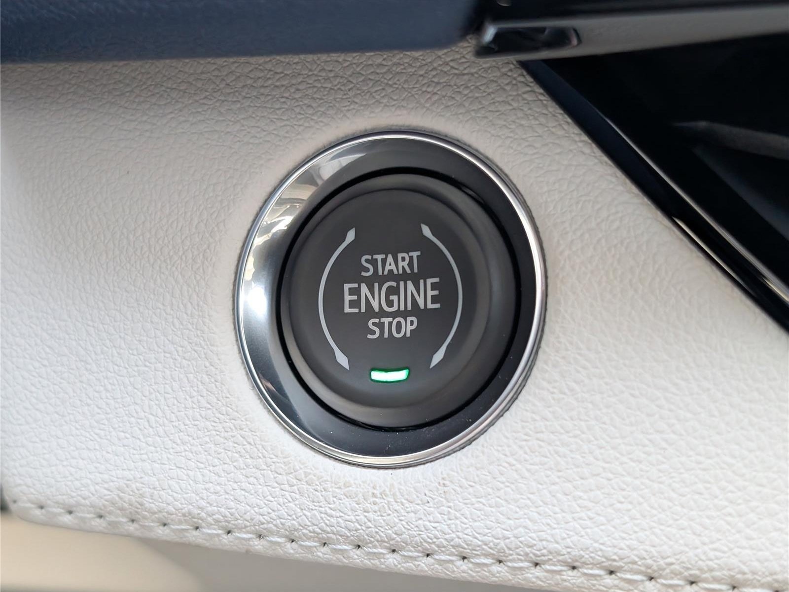 New 2026 Buick Enclave Avenir w/ Super Cruise Package AWD/4WD image 25