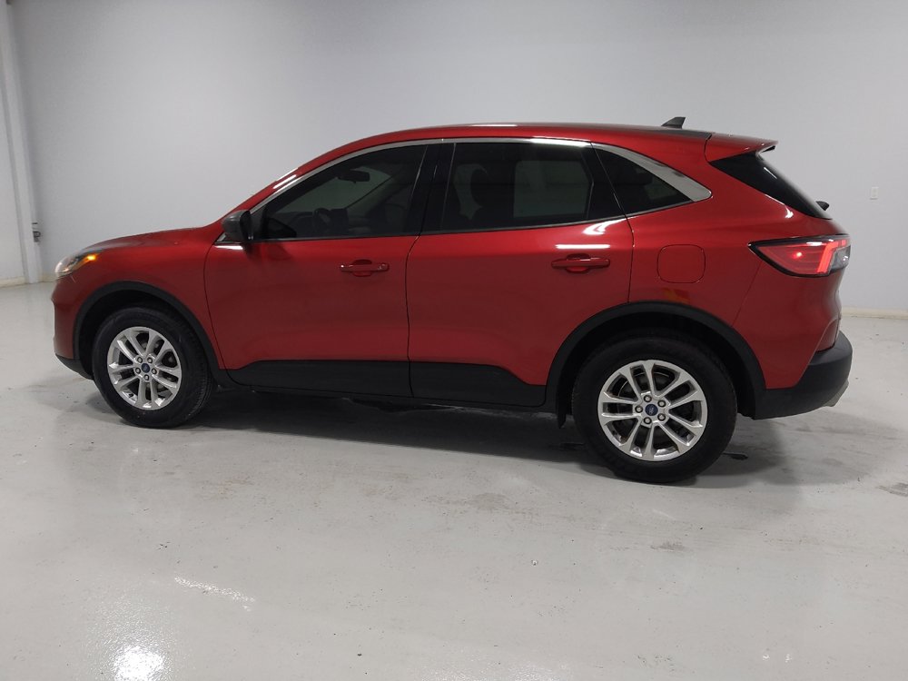 Used 2022 Ford Escape SE w/ Cold Weather Package image 3