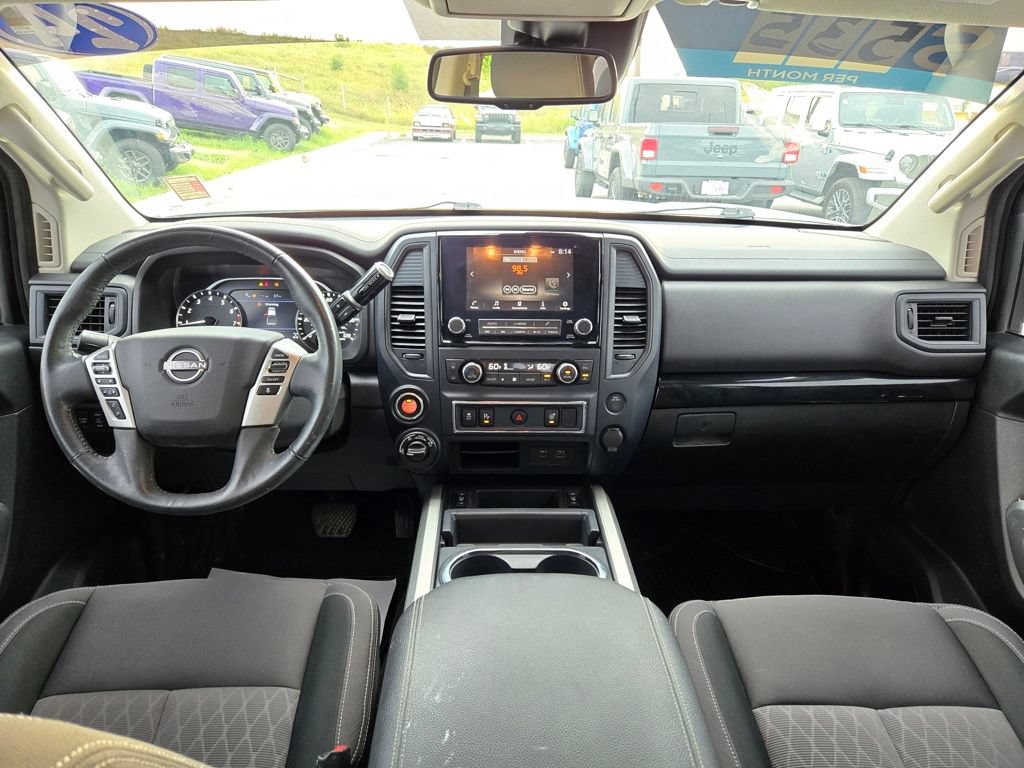 Used 2024 Nissan Titan SV w/ SV Convenience Package AWD/4WD image 16