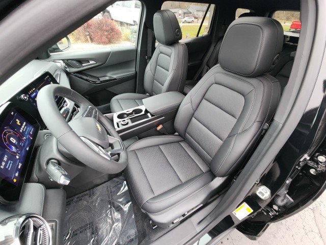 New 2026 Chevrolet Equinox LT w/ Convenience Package II image 28