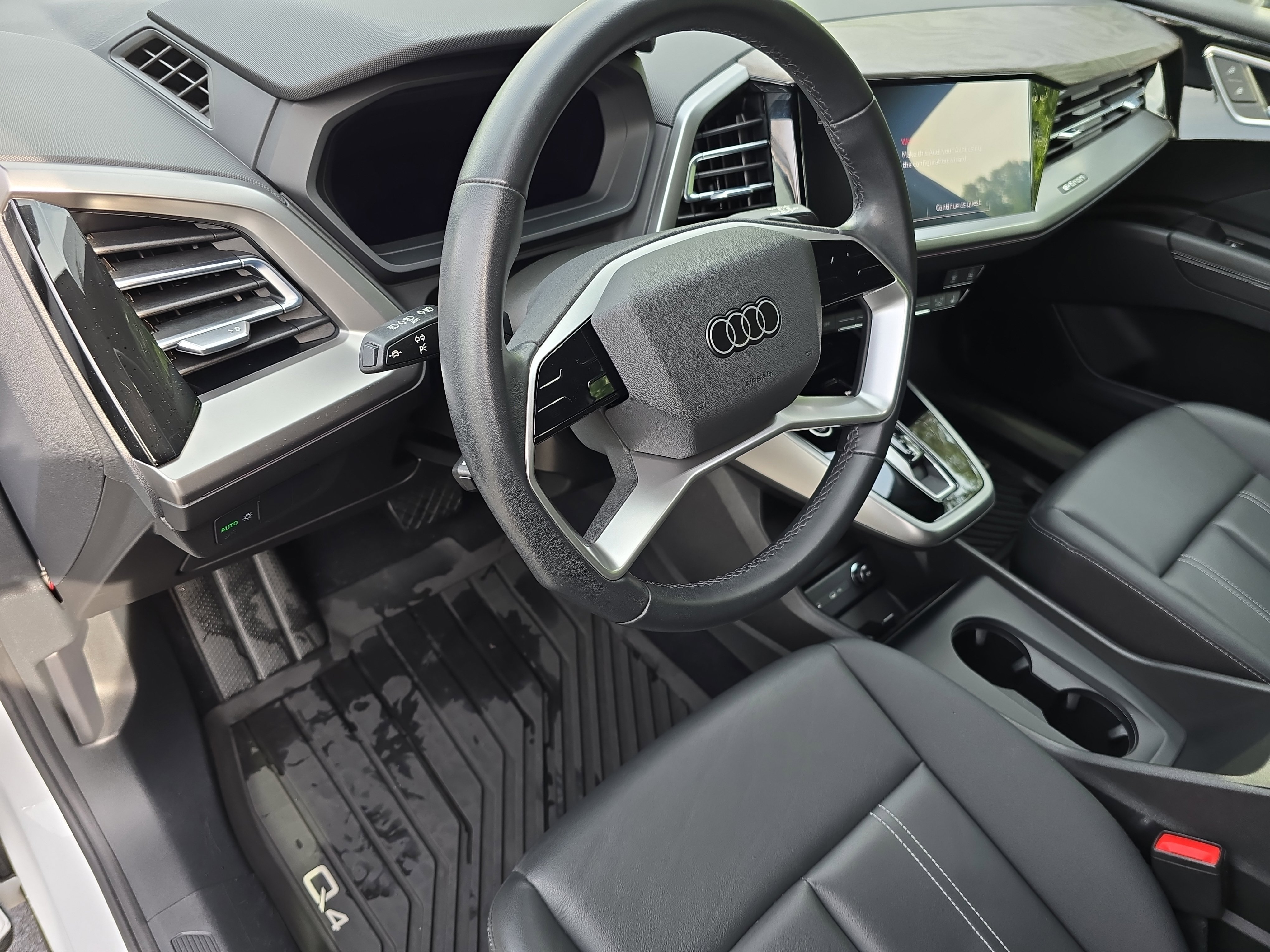 Used 2023 Audi Q4 e-tron Premium Plus w/ Premium Plus RWD image 16