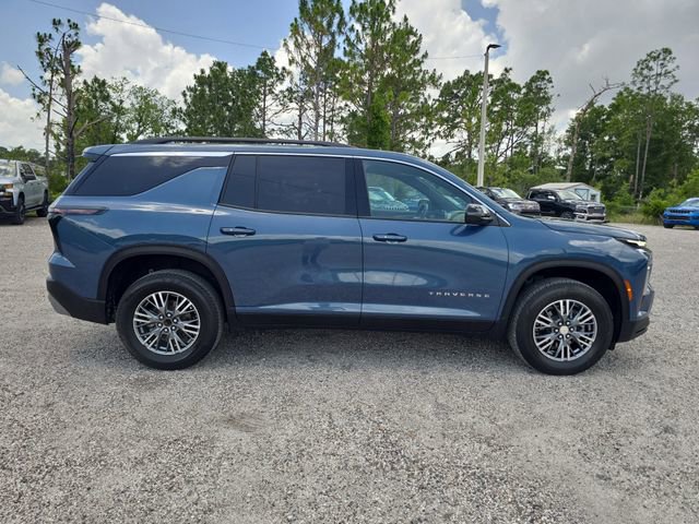 Used 2025 Chevrolet Traverse LT w/ LPO, Floor Liner Package FWD image 3