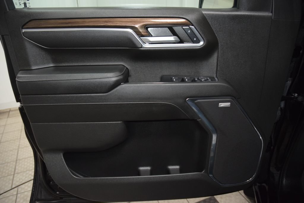 Used 2024 Chevrolet Silverado 1500 LT Trail Boss w/ Convenience Package II AWD/4WD image 49