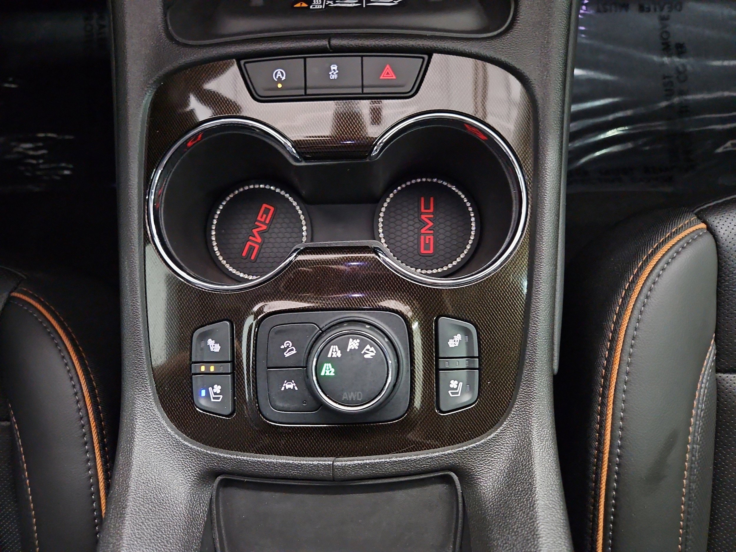 Used 2023 GMC Acadia AT4 w/ Technology Package image 22