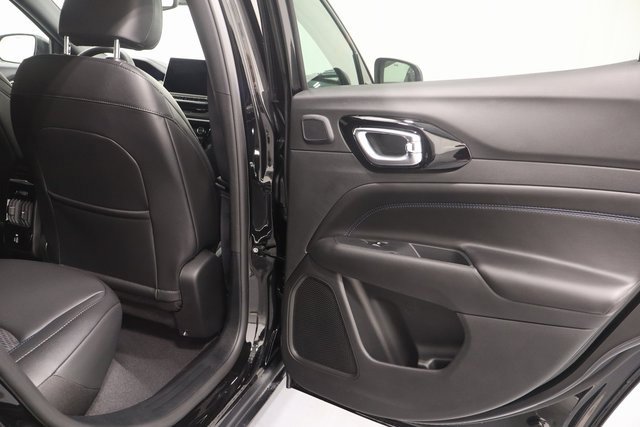 New 2025 Jeep Compass Latitude w/ Sun & Sound Group image 15