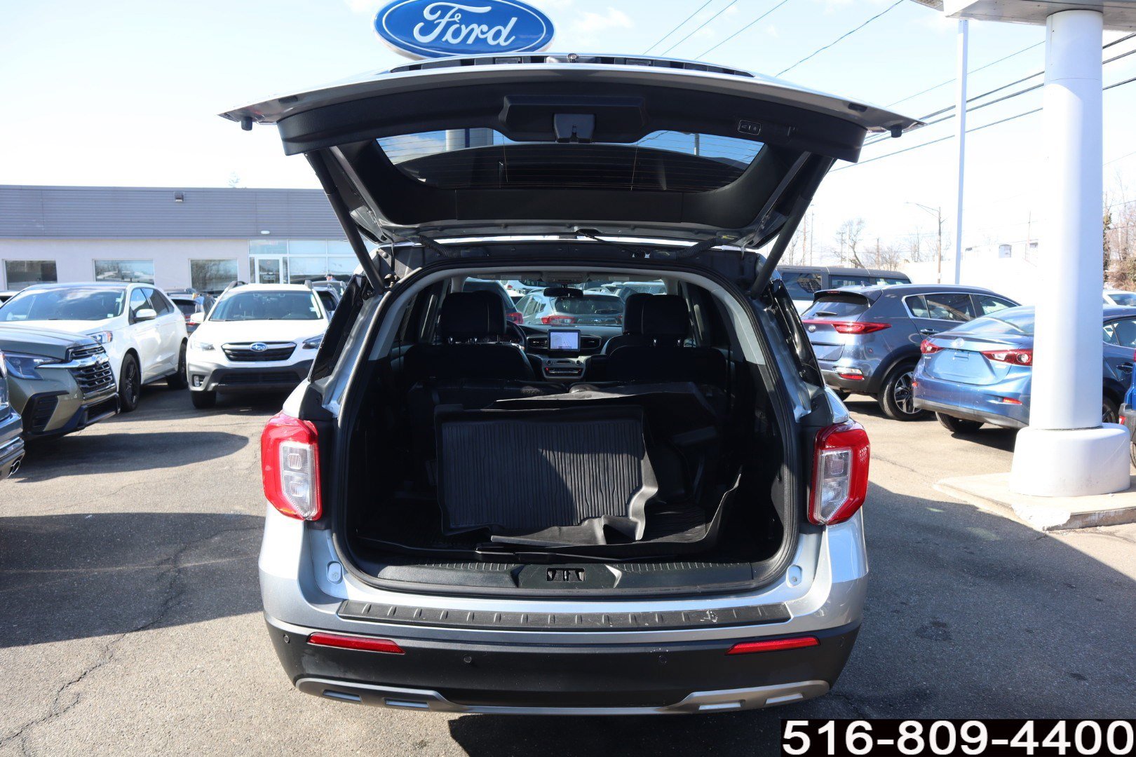 Used 2022 Ford Explorer XLT w/ Equipment Group 202A image 30