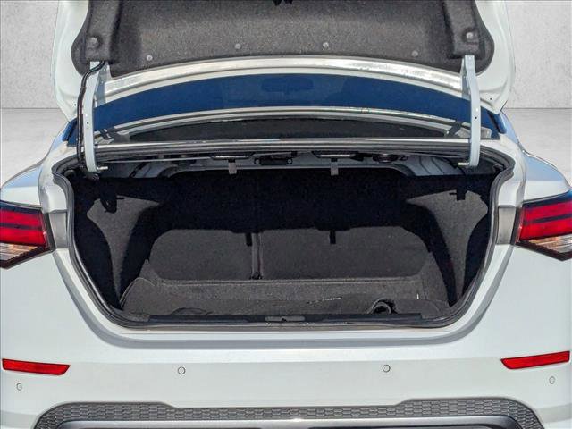 Used 2023 Nissan Sentra SR w/ Trunk Package image 6