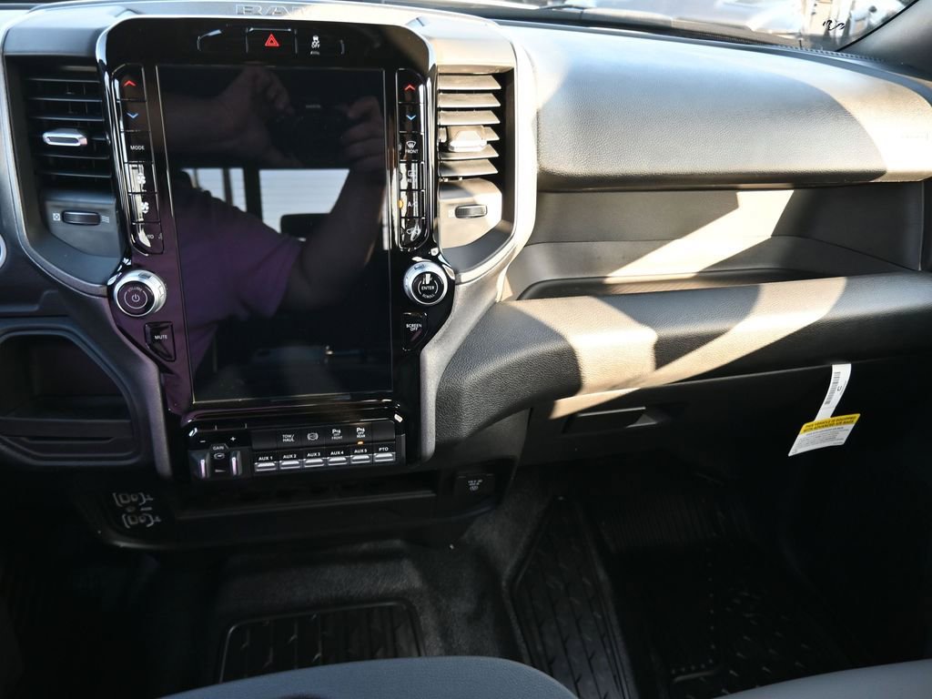 New 2025 RAM 5500 Tradesman image 25