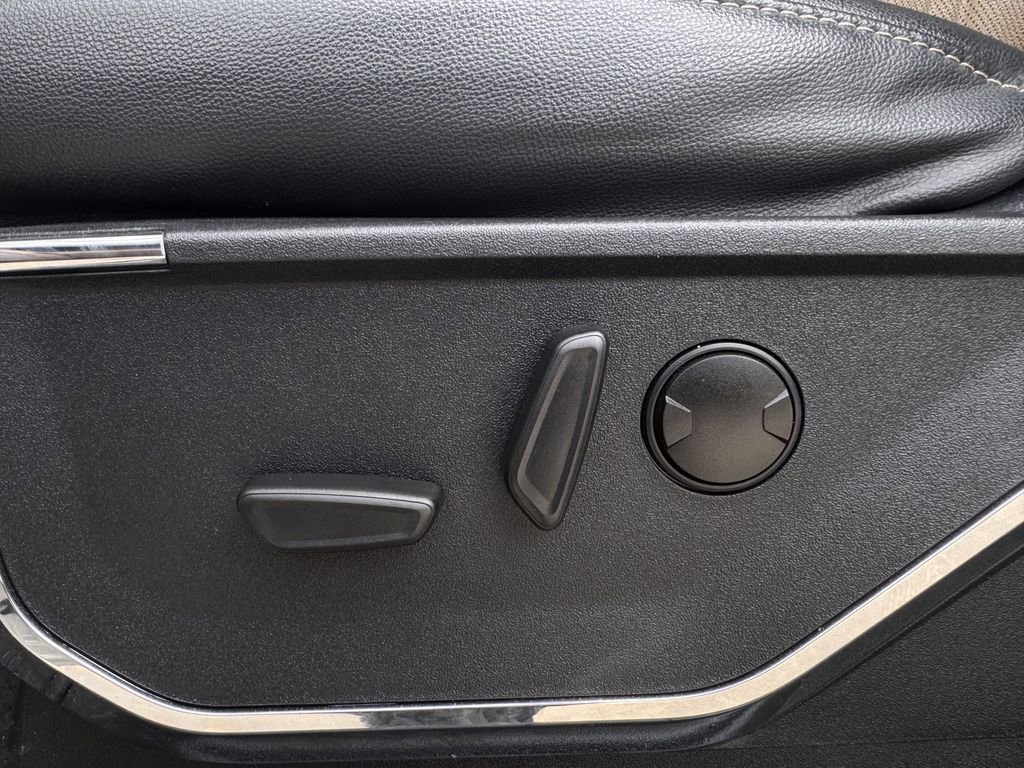 Used 2024 Ford F450 Lariat w/ Lariat Ultimate Package image 26