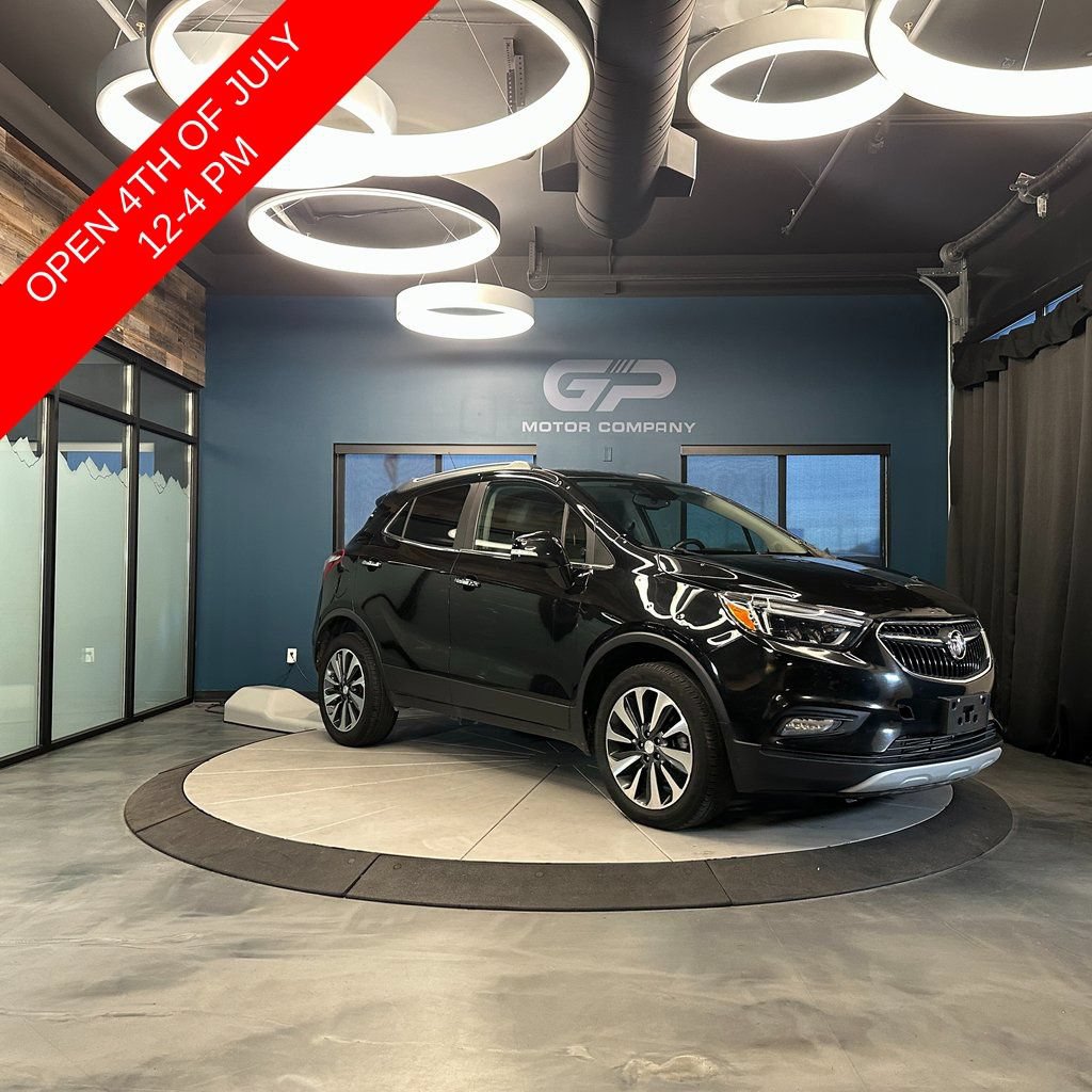Used 2020 Buick Encore Essence AWD/4WD image 1