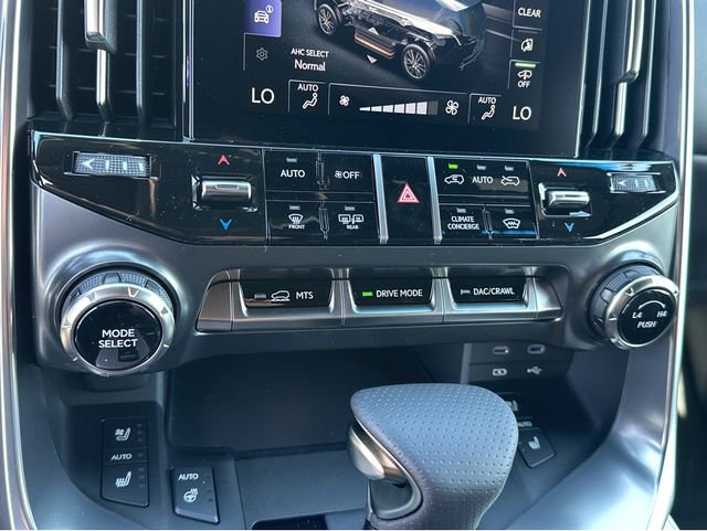 New 2026 Lexus LX 600 F Sport image 33