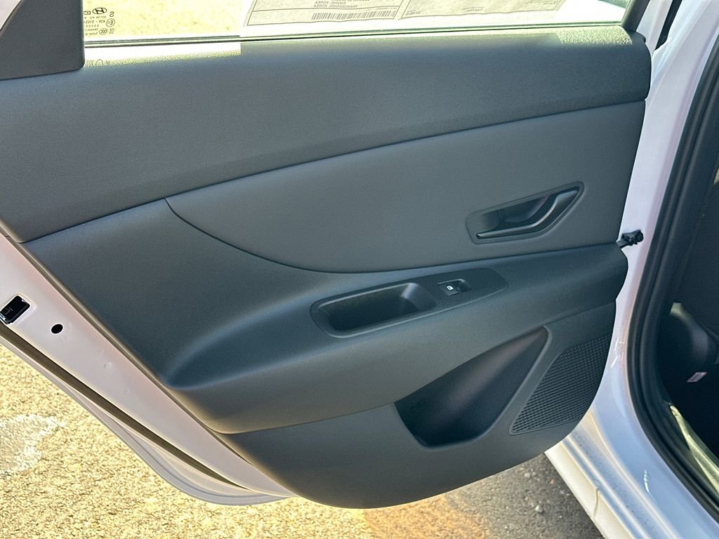 New 2025 Hyundai Elantra Sport image 21