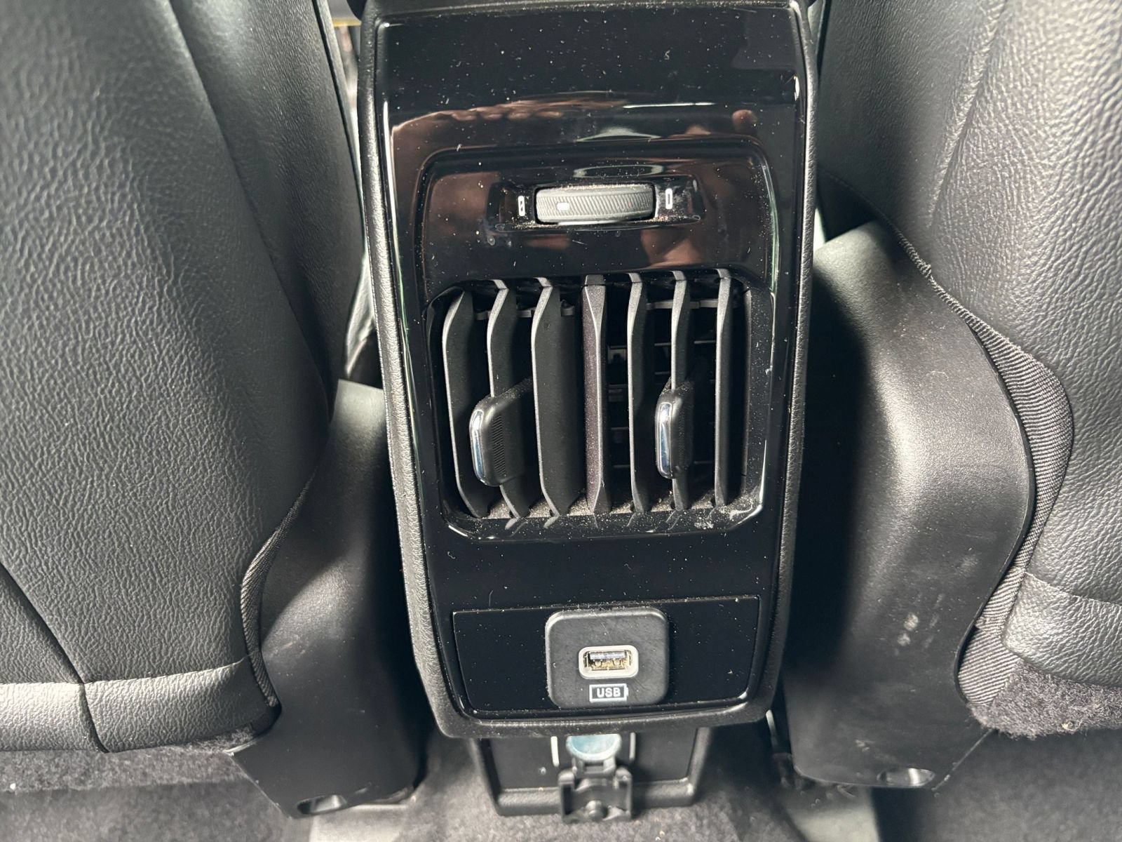 Used 2025 Jeep Compass Limited AWD/4WD image 24