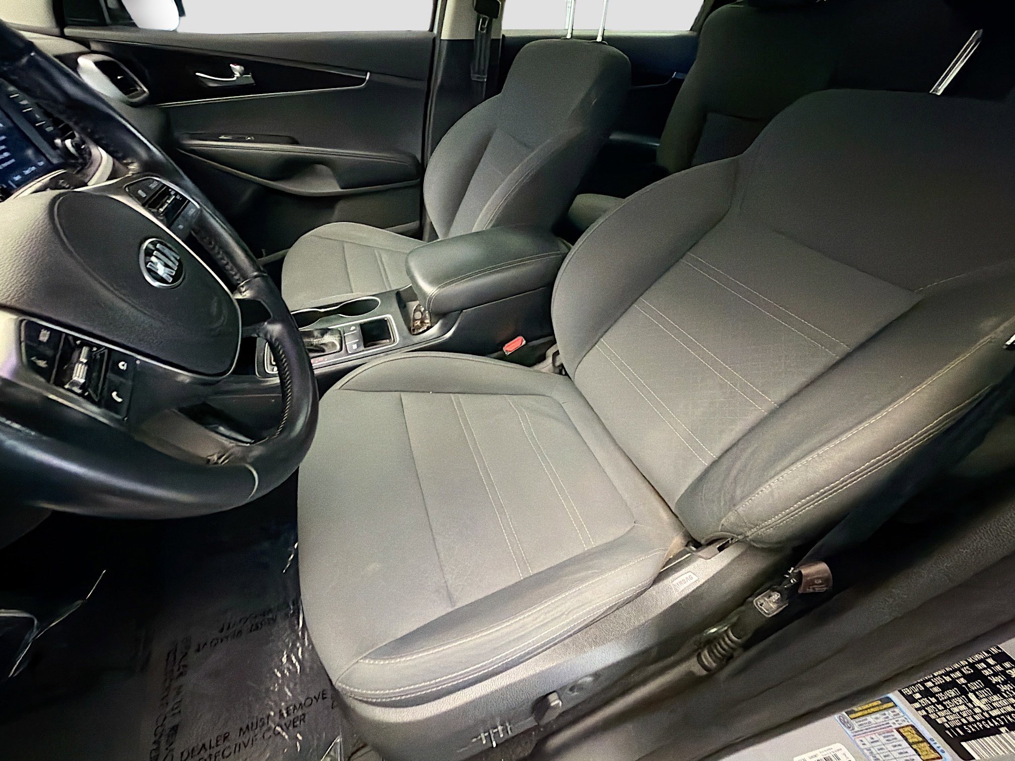 Used 2019 Kia Sorento LX w/ LX Convenience Package image 11