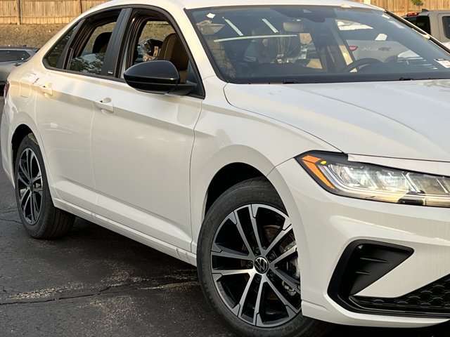 New 2026 Volkswagen Jetta Sport FWD image 4