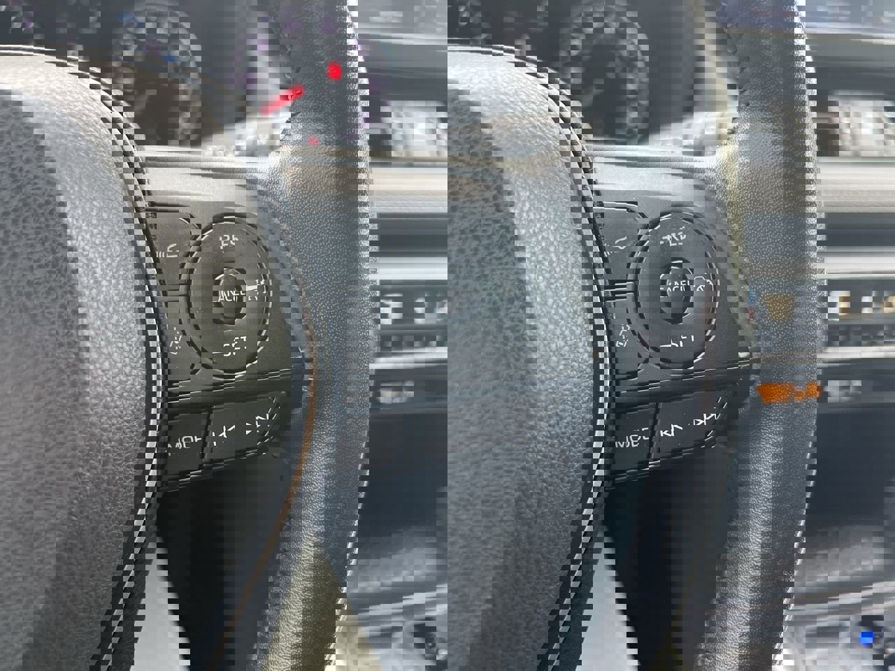 Used 2021 Toyota RAV4 XLE Premium image 20