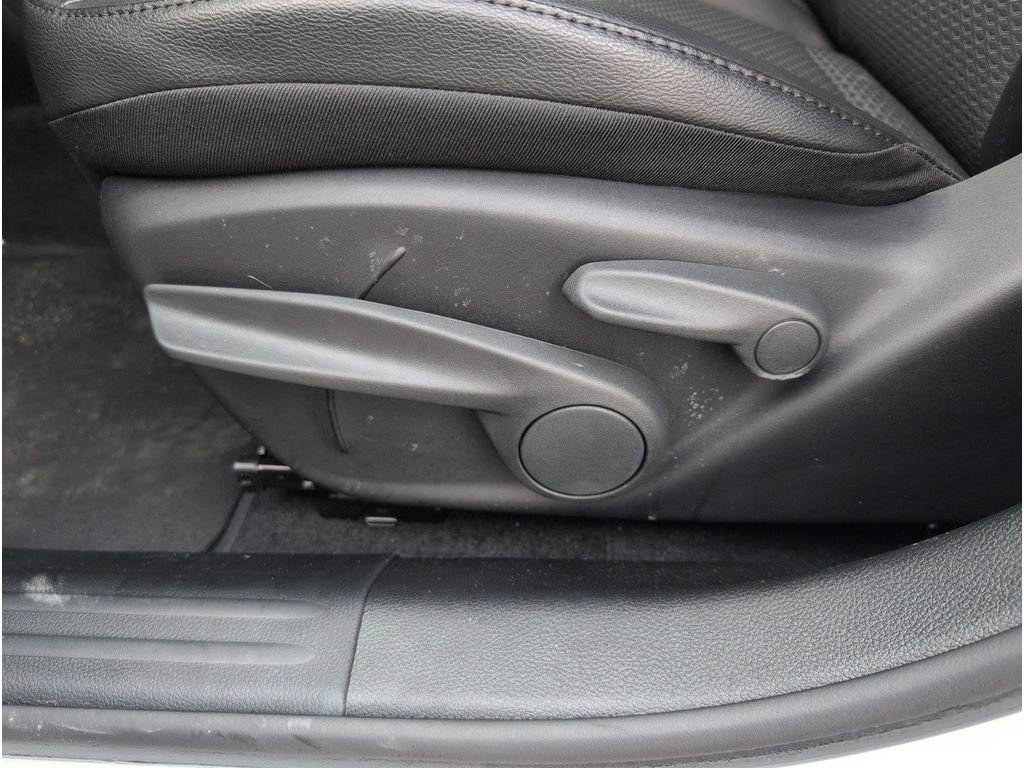 New 2026 Jeep Compass Latitude image 11