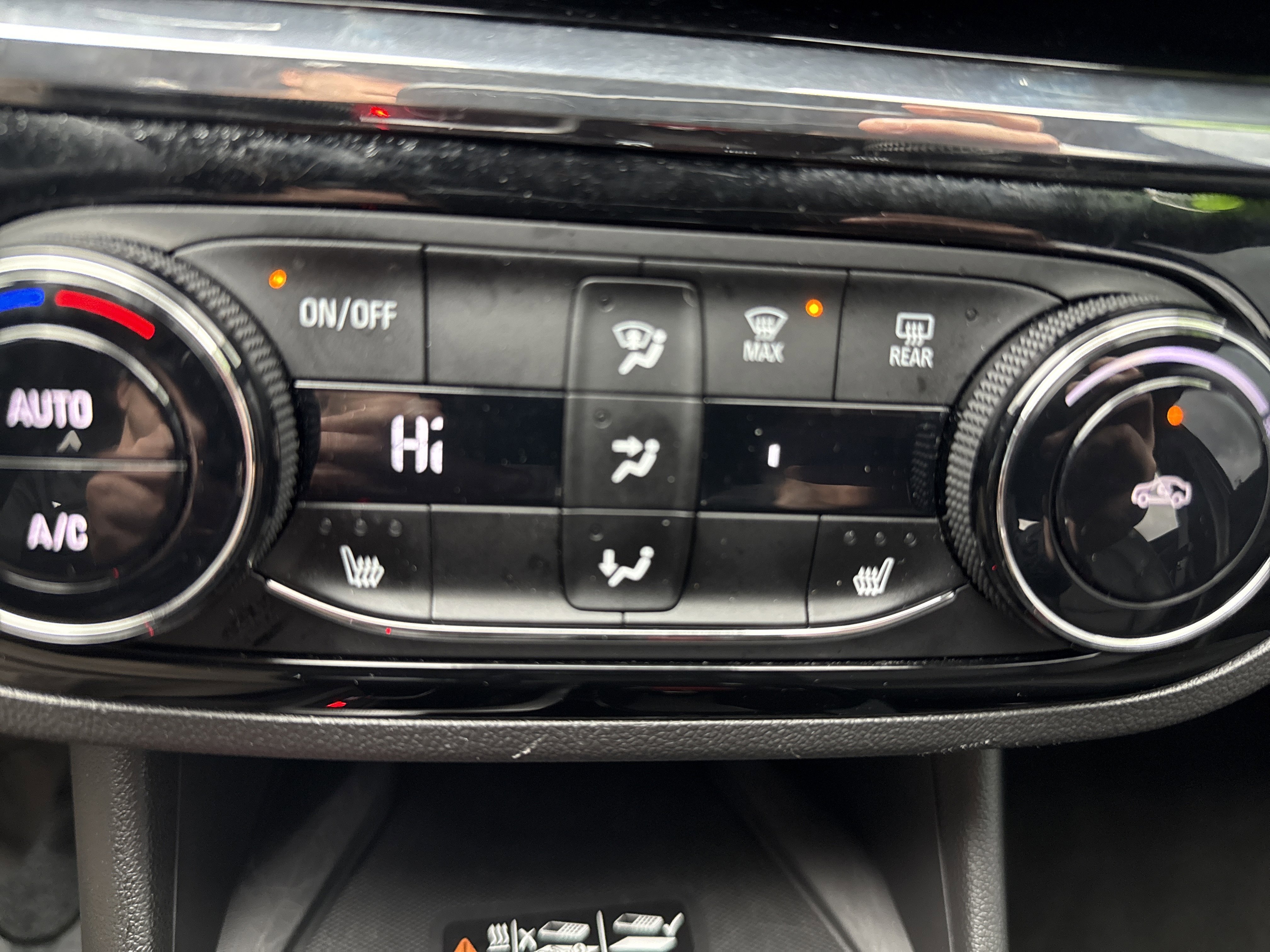 Used 2025 Buick Envista Sport Touring w/ Convenience I Package image 27