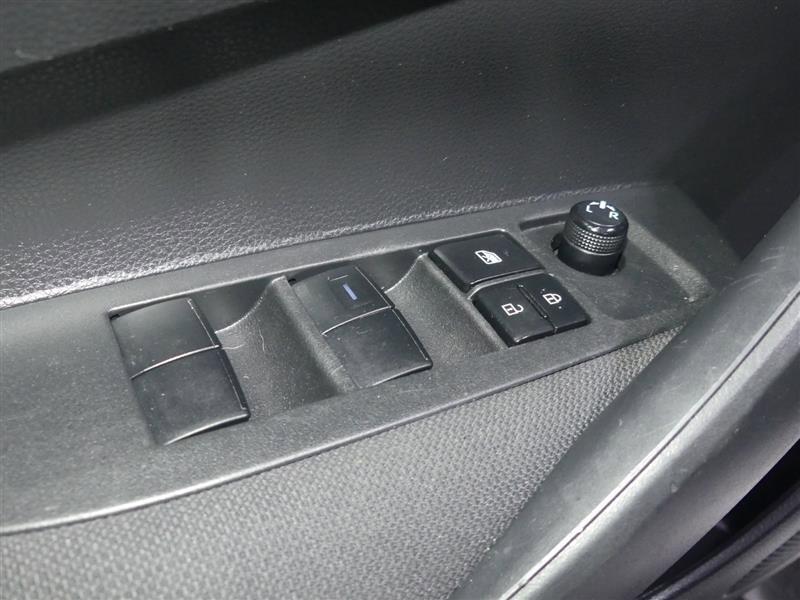Used 2022 Toyota Corolla LE image 19