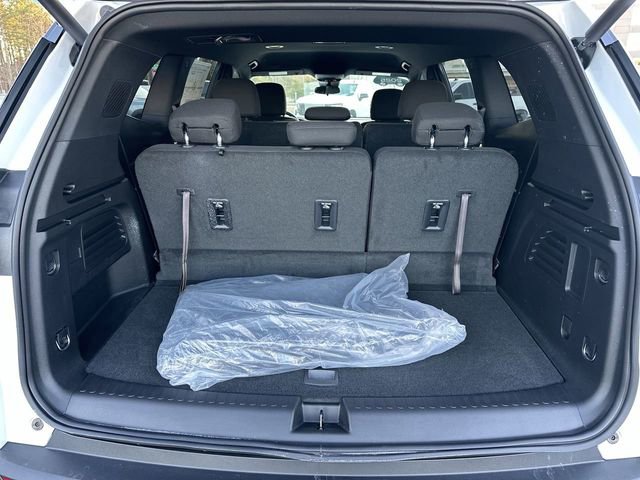 Used 2025 GMC Acadia Elevation image 26