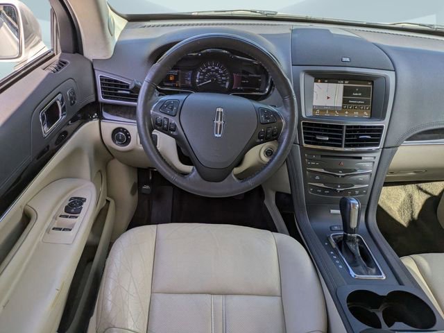 Used 2018 Lincoln MKT AWD w/ Technology Package image 18