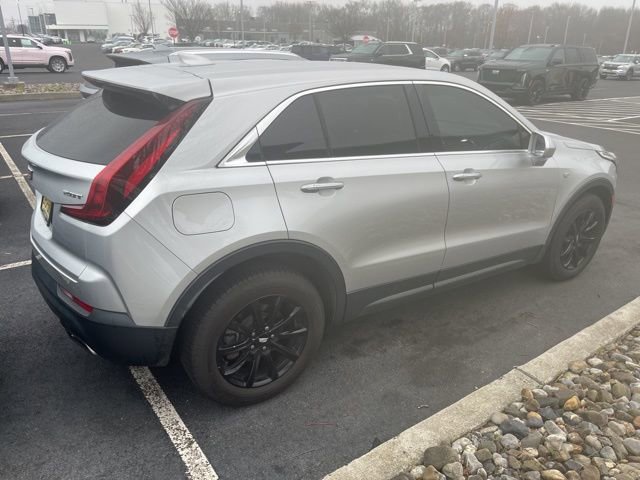 Used 2019 Cadillac XT4 Luxury image 3
