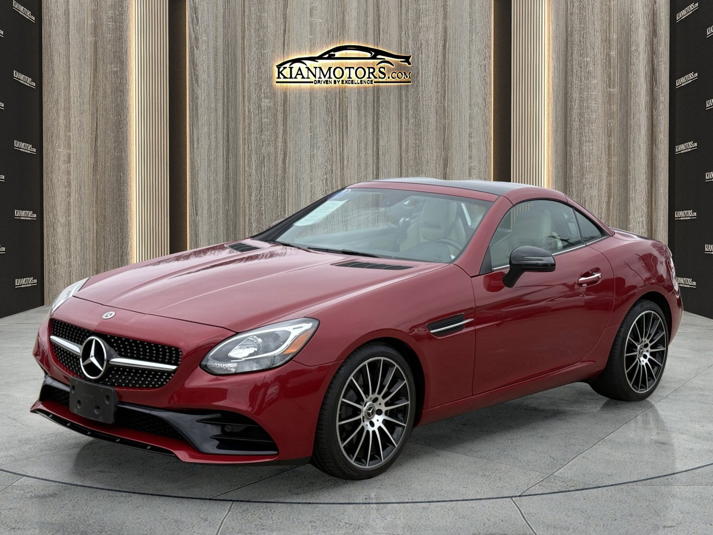 Used 2020 Mercedes-Benz SLC 300 w/ Premium Package image 5