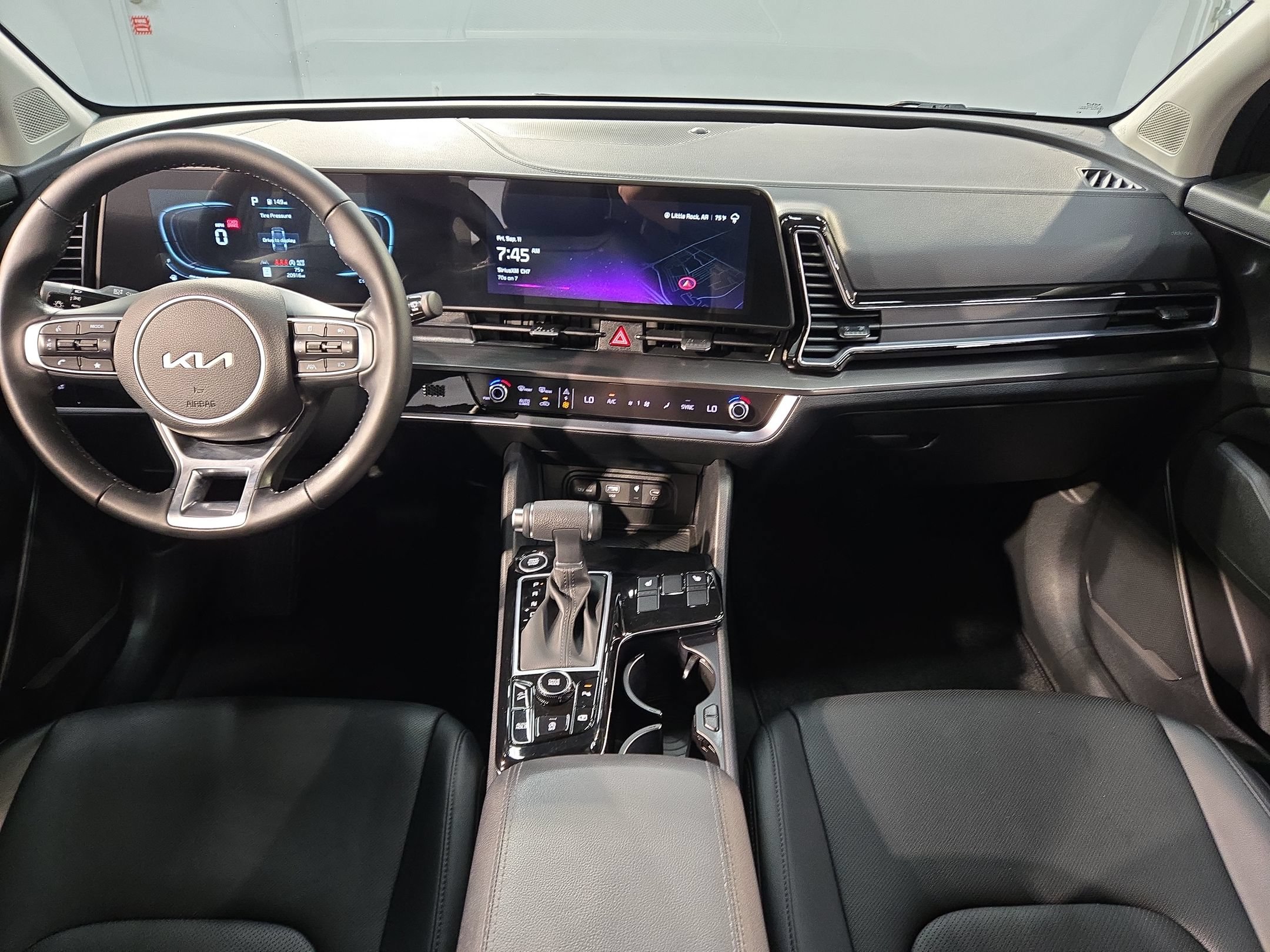 Used 2025 Kia Sportage EX FWD image 10