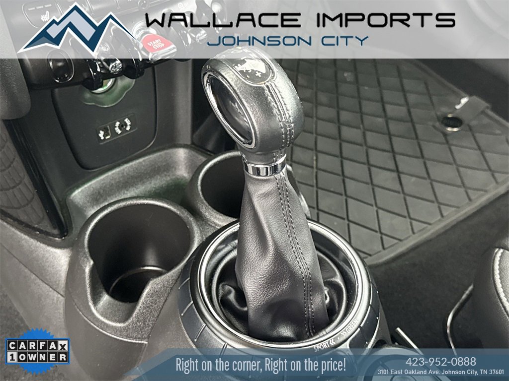 Used 2017 MINI Cooper Base image 19