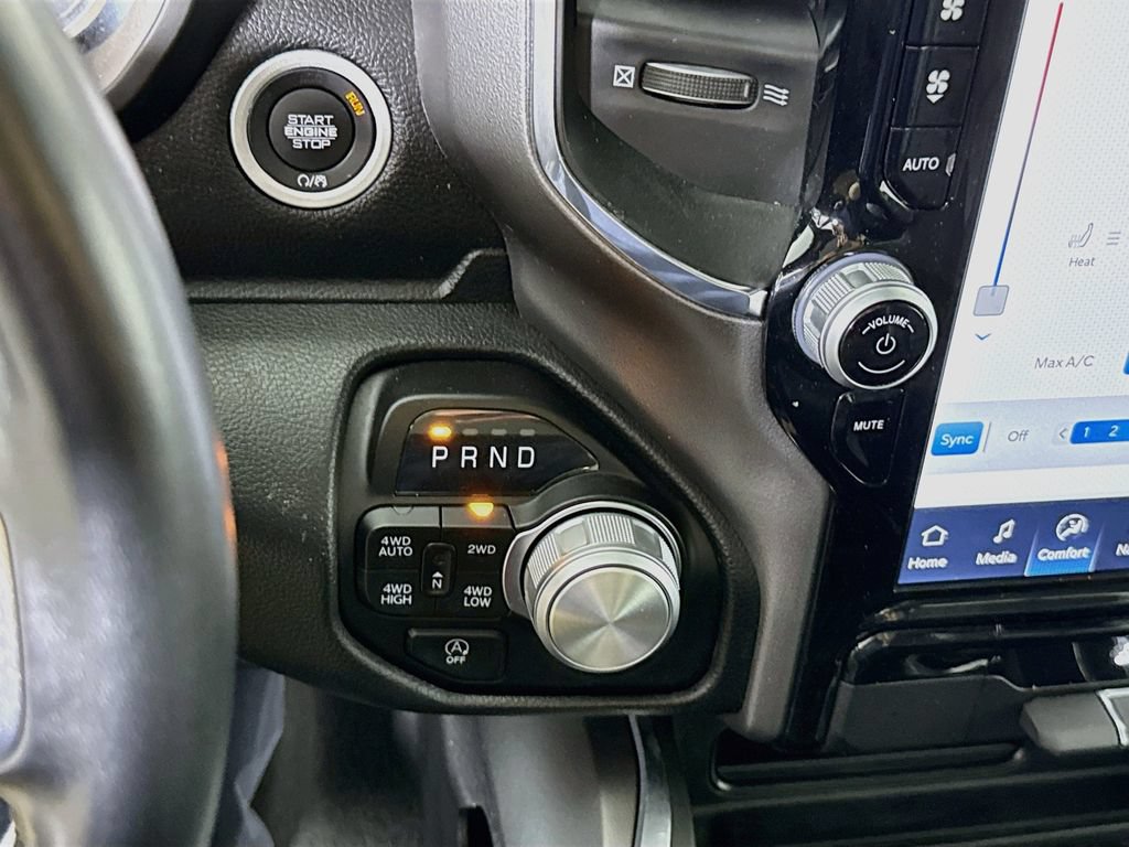 Used 2024 RAM 1500 Laramie AWD/4WD image 10