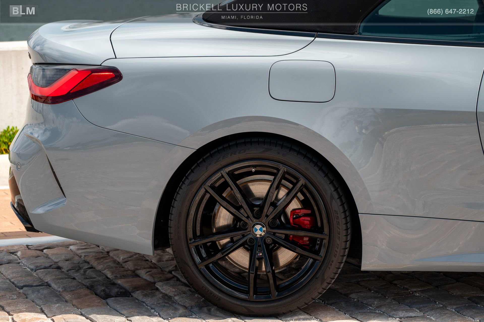 Used 2024 BMW M440i Convertible w/ Shadowloine Package image 41