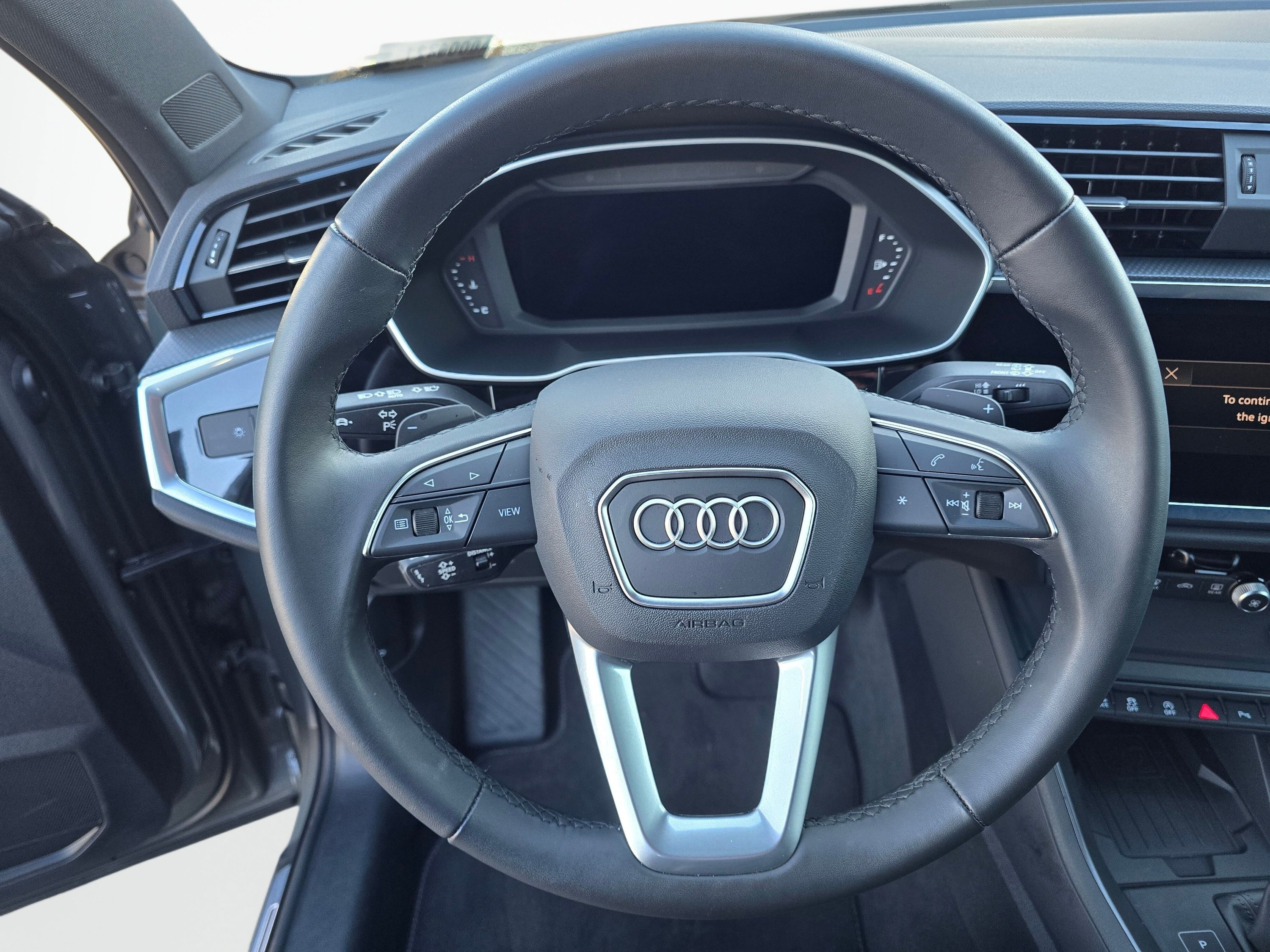 Certified 2025 Audi Q3 2.0T Premium AWD/4WD image 13