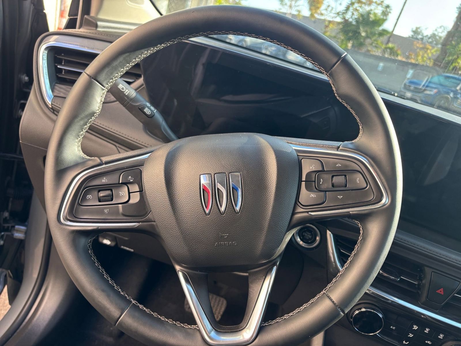 Used 2025 Buick Encore GX Preferred image 28