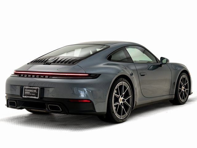 Used 2025 Porsche 911 Carrera image 38