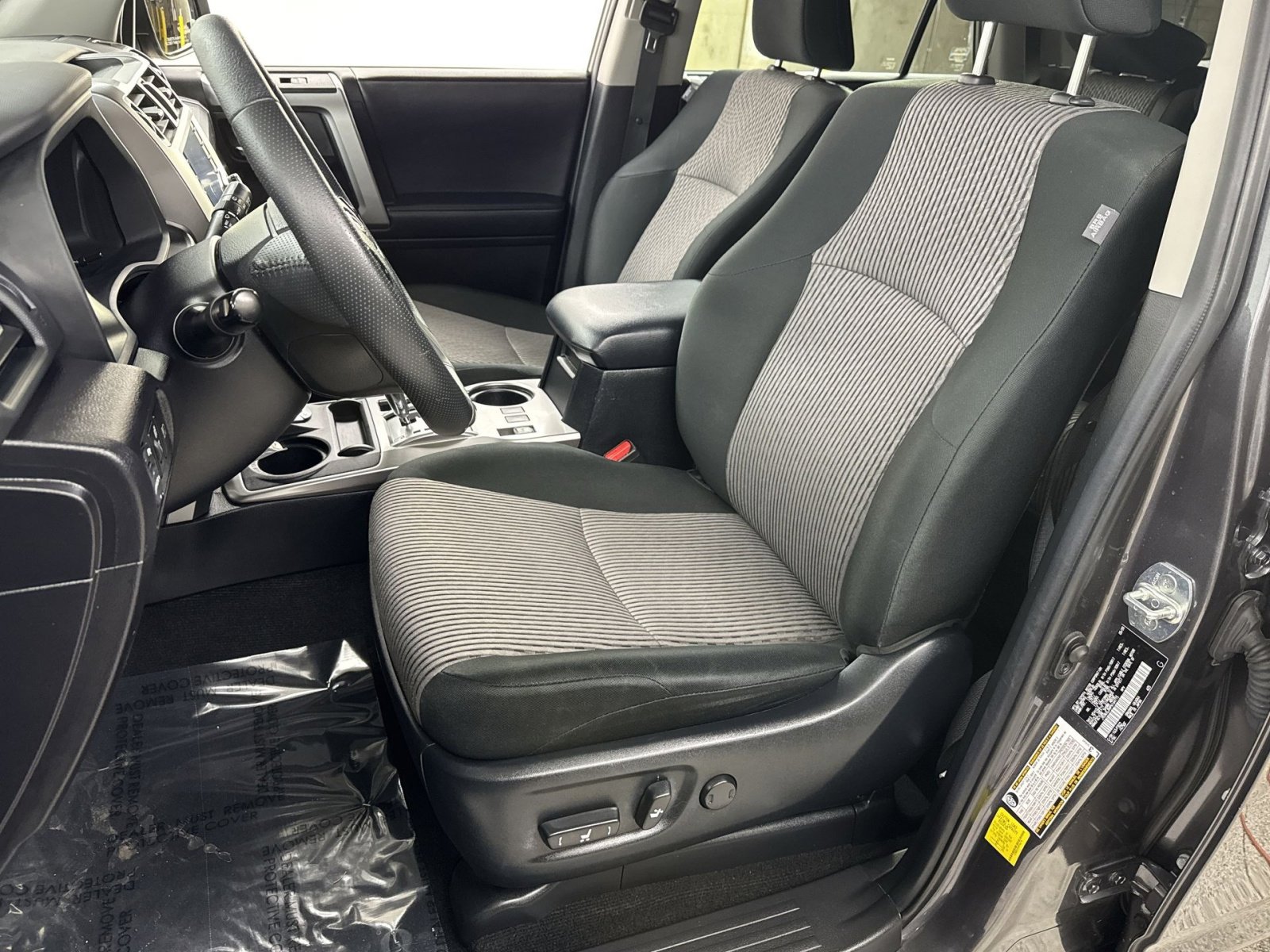 Used 2023 Toyota 4Runner SR5 image 5