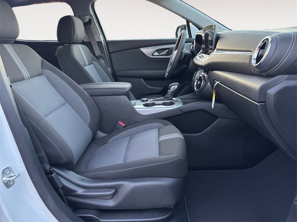 New 2025 Chevrolet Blazer LT w/ Driver Confidence Package image 15