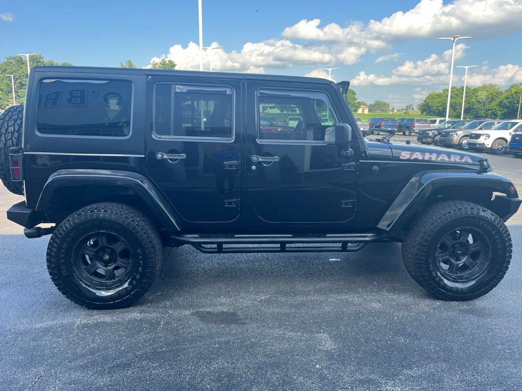 Used 2015 Jeep Wrangler Unlimited Sahara w/ Max Tow Package AWD/4WD image 6