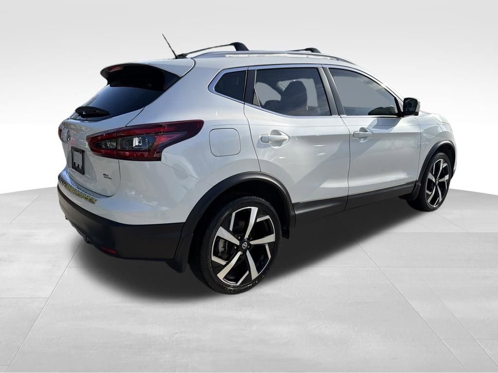 Used 2022 Nissan Rogue Sport SL image 8