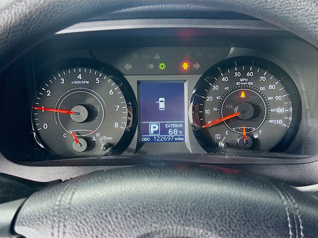 Used 2017 Toyota Sienna LE image 24