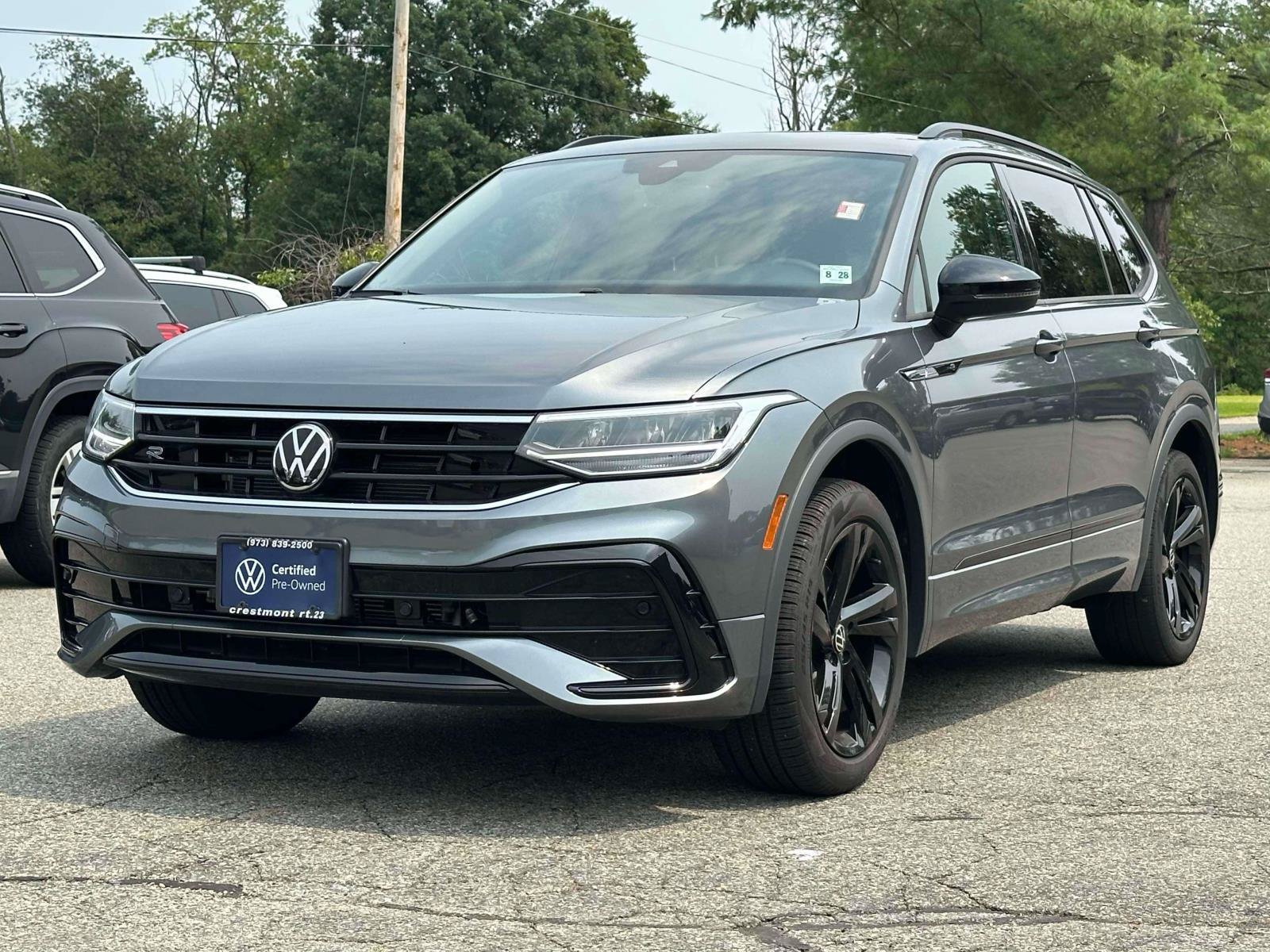 Certified 2023 Volkswagen Tiguan SE R-Line AWD/4WD image 1